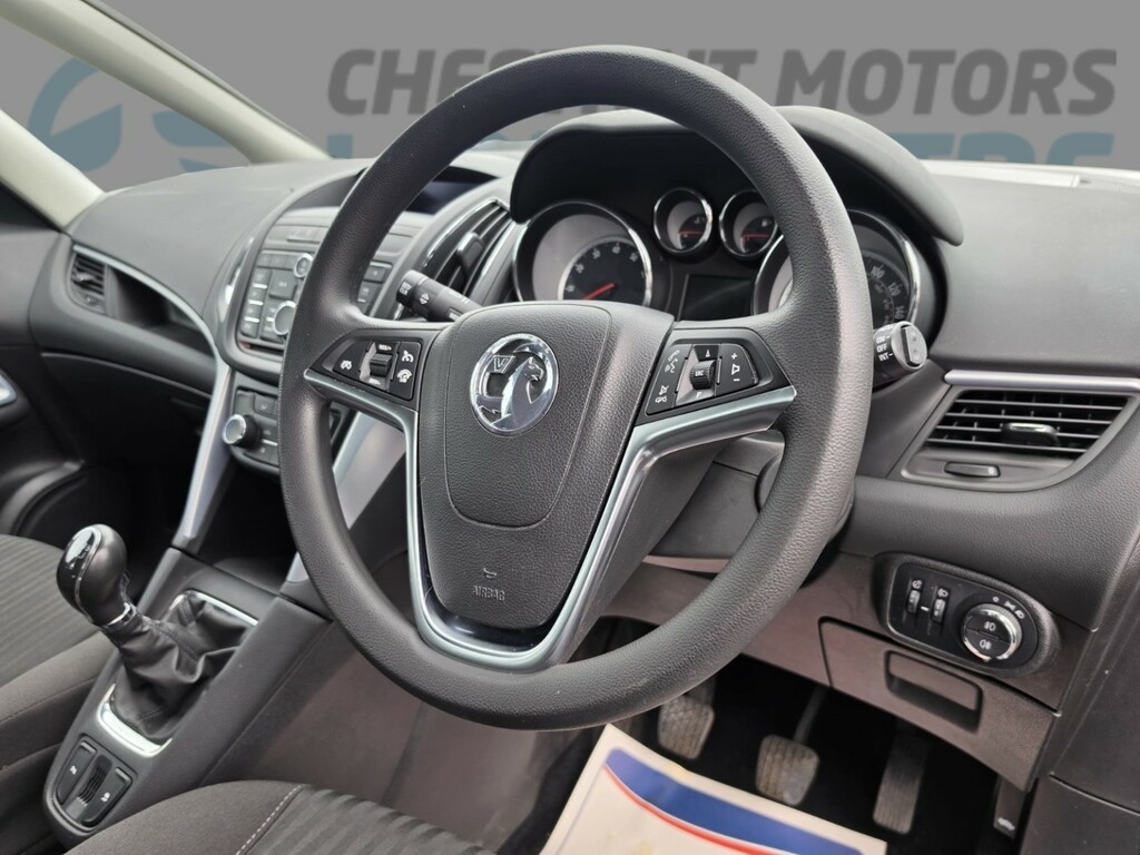 Vauxhall Zafira Tourer Tourer 1.4 Se White #14