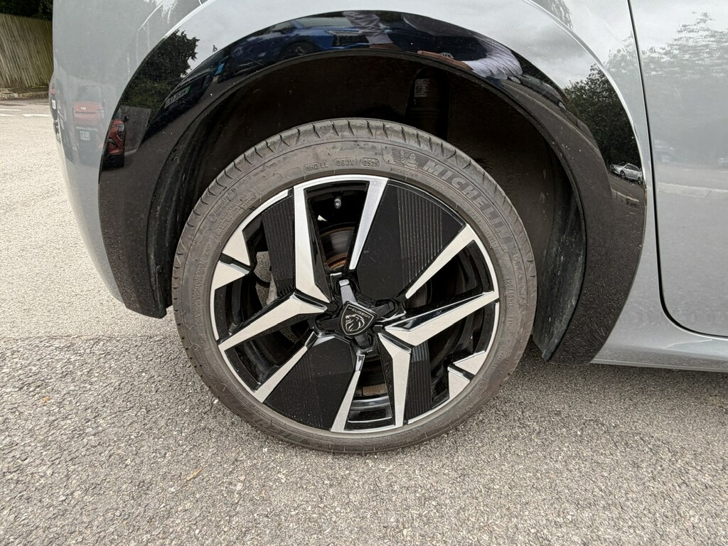 Peugeot e-208 51Kwh Gt Premium Hatchback 7.4K  #13