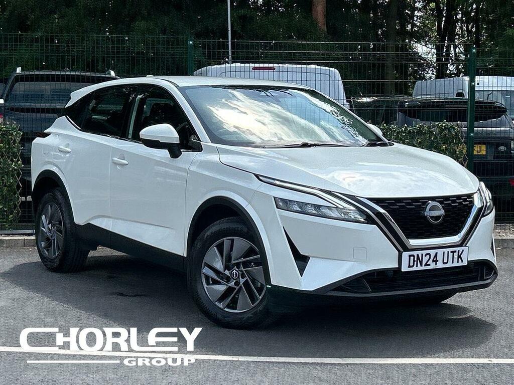 Nissan Qashqai 1.3 Dig-t Mhev Acenta Premium Suv Hybri DN24UTK White