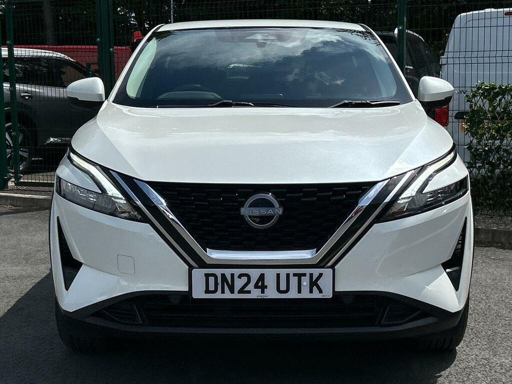 Nissan Qashqai 1.3 Dig-t Mhev Acenta Premium Suv Hybri DN24UTK White #4