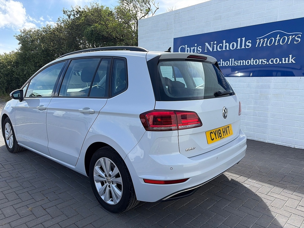 Volkswagen Golf SV Tsi Evo Se Silver #2