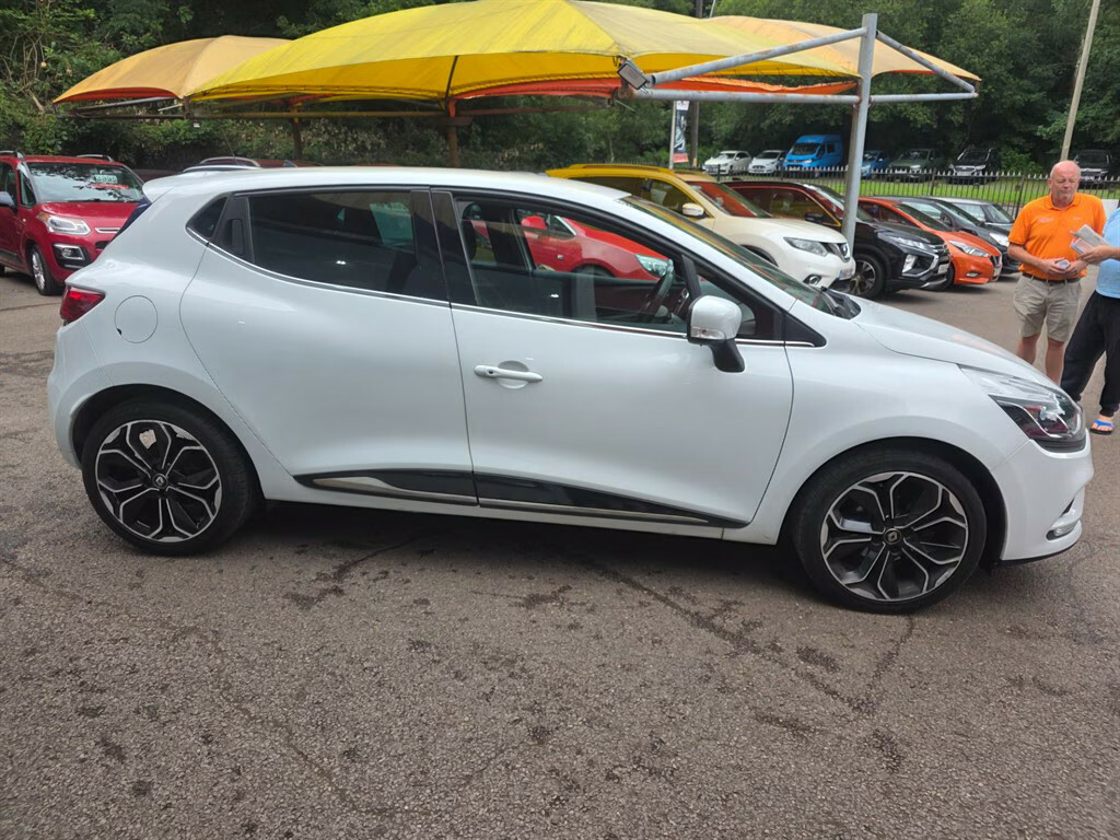 Renault Clio Iconic Tce Hatchback White #3