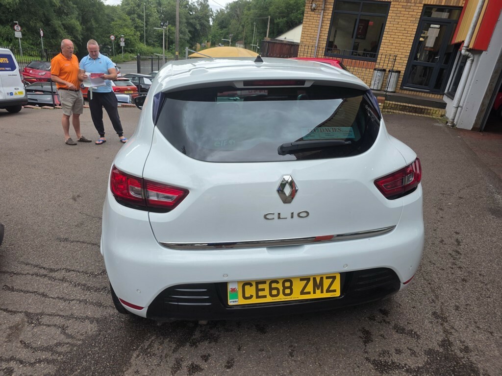 Renault Clio Iconic Tce Hatchback White #5
