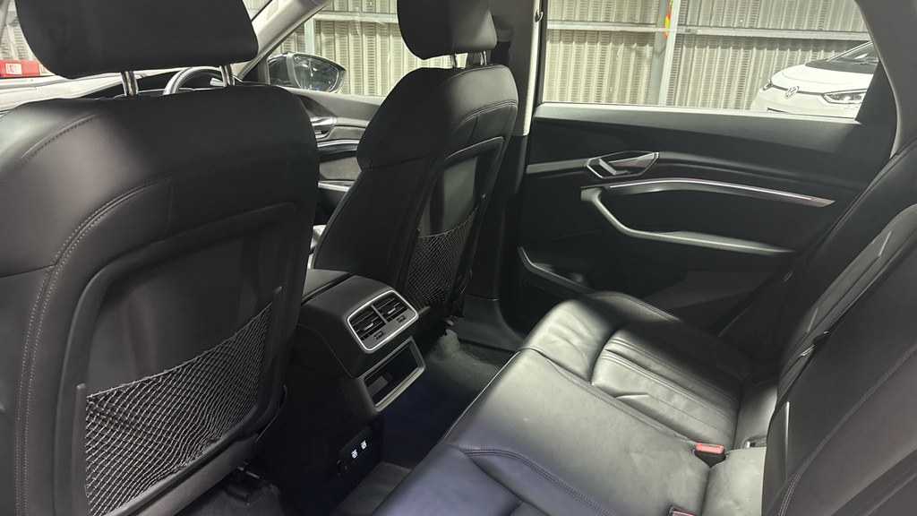 Audi E-tron 300Kw 55 Quattro 95Kwh S Line Black #14