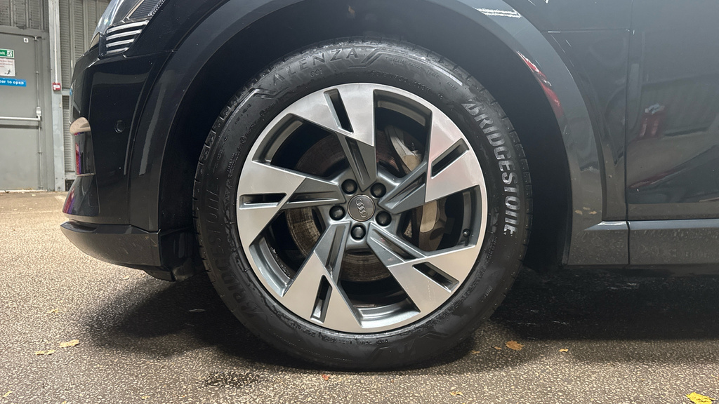 Audi E-tron 300Kw 55 Quattro 95Kwh S Line Black #18