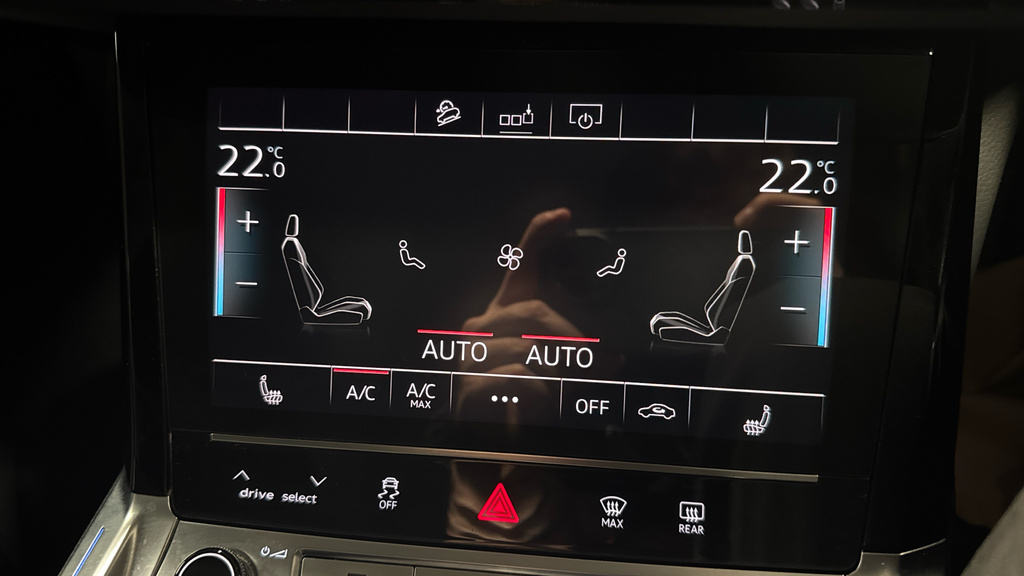 Audi E-tron 300Kw 55 Quattro 95Kwh S Line Black #24