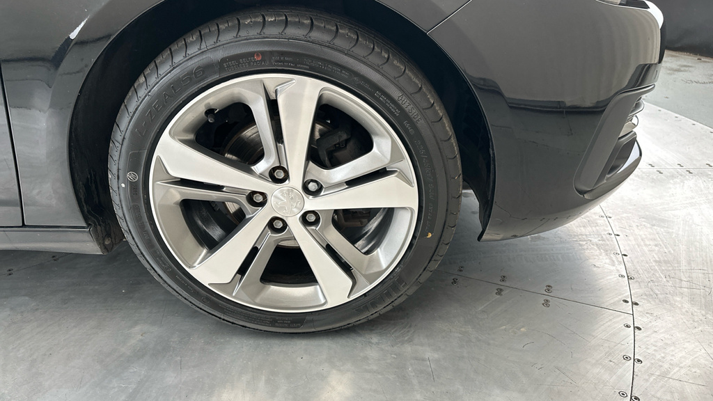 Peugeot 308 1.5L Bluehdi Ss Active Black #26