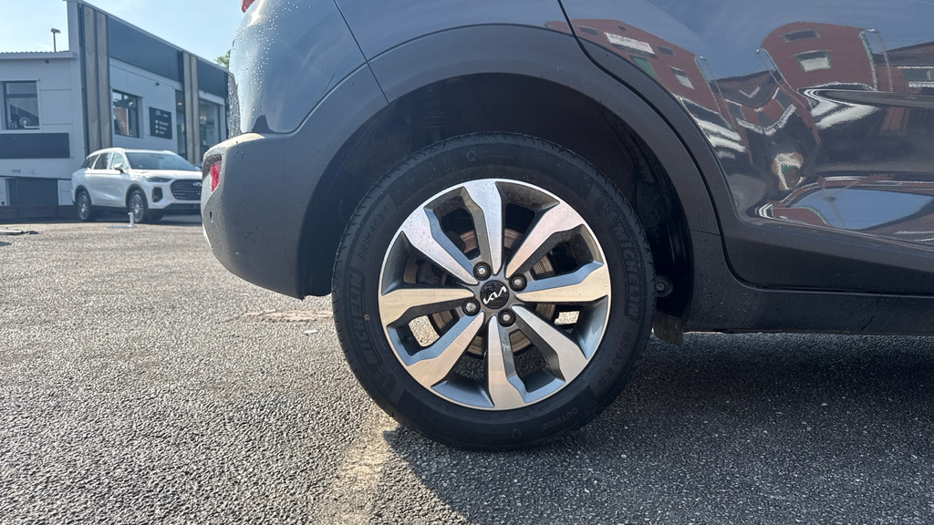 Kia Stonic 1.0 T-gdi 2 Suv Dct Grey #24