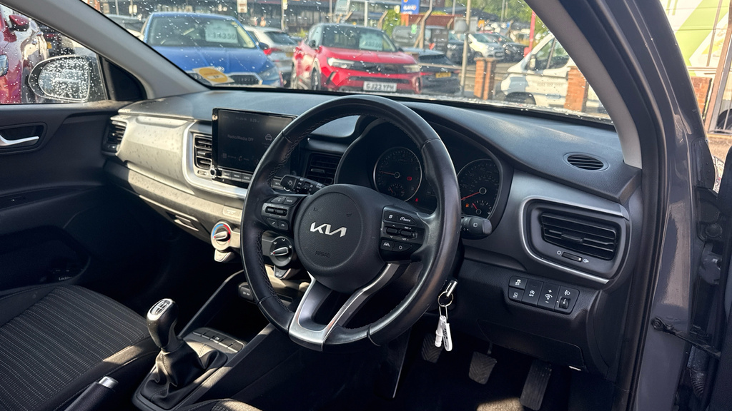 Kia Stonic 1.0 T-gdi 2 Suv Dct Grey #12