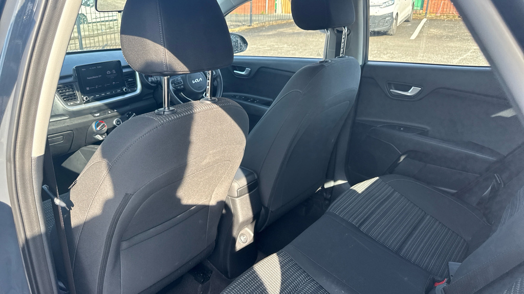 Kia Stonic 1.0 T-gdi 2 Suv Dct Grey #20