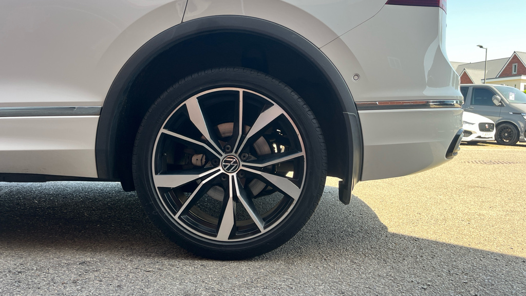 Volkswagen Tiguan Allspace Elegance White #20