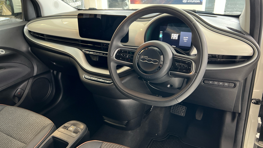 Fiat 500 1.0 Mild Hybrid Dolcevita Plus  #10