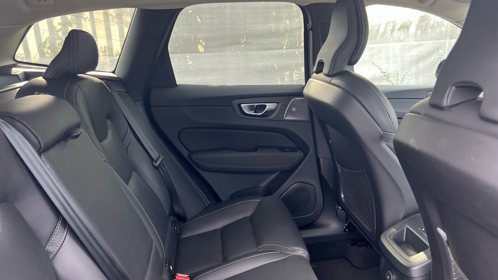 Volvo XC60 Plus, B5 Awd Mild Hybrid, Dark Blue #26