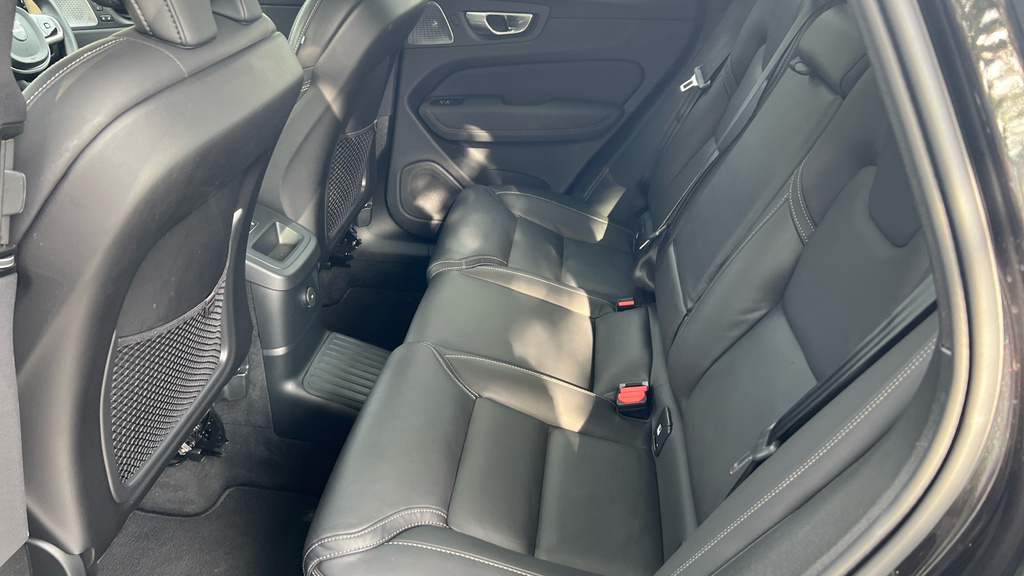 Volvo XC60 Plus, B5 Awd Mild Hybrid, Dark Blue #19