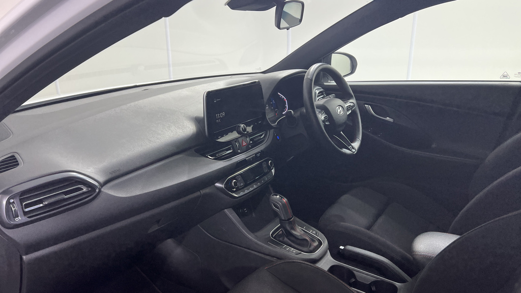 Hyundai I30 1.0T Gdi Premium Dct Black #11
