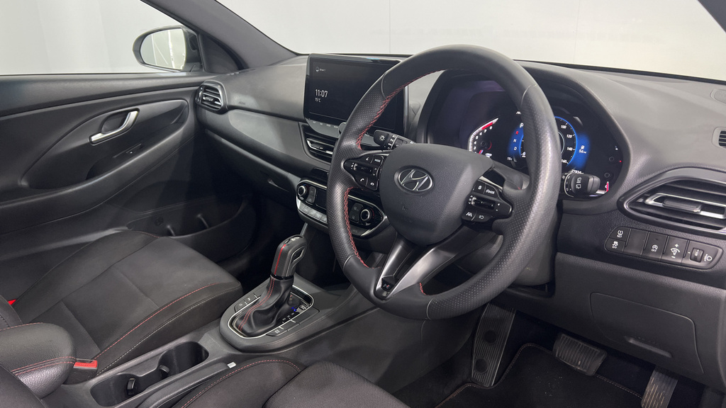 Hyundai I30 1.0T Gdi Premium Dct Black #10