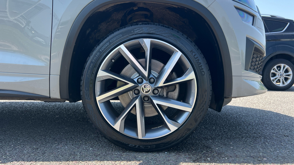 Skoda Kodiaq Se Tsi Dsg Black #25