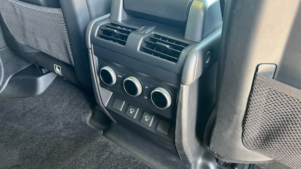Land Rover Defender Land Rover 2.0 P400e X-dynamic Se 110 Est Grey #29