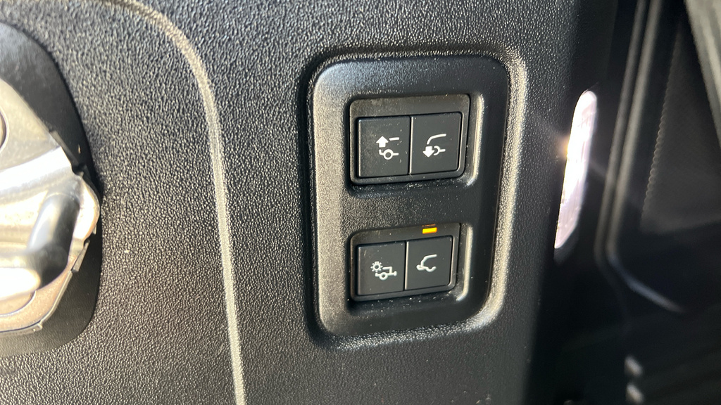 Land Rover Defender Land Rover 2.0 P400e X-dynamic Se 110 Est Grey #76