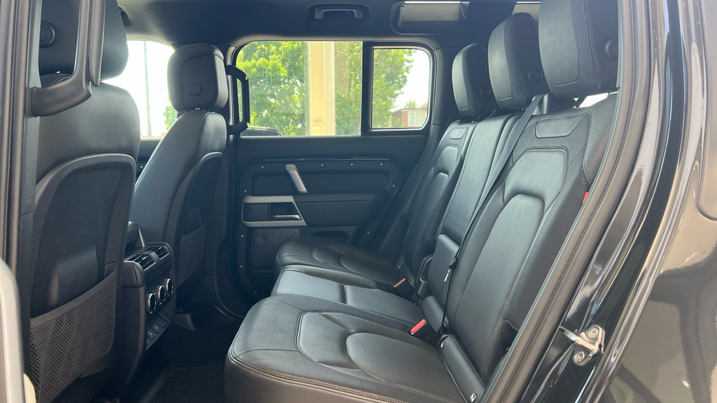Land Rover Defender Land Rover 2.0 P400e X-dynamic Se 110 Est Grey #13