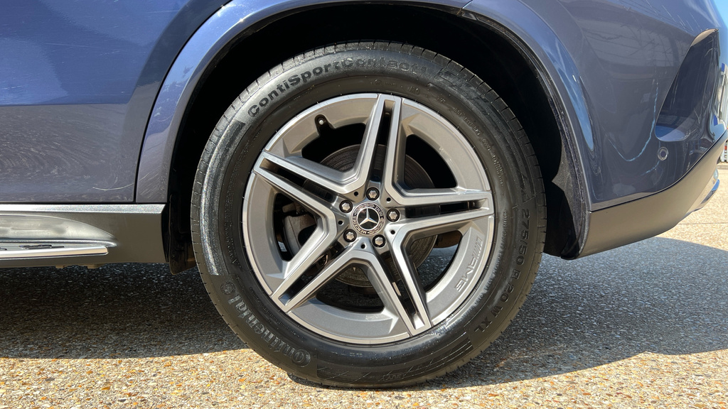 Mercedes-Benz GLE Class Gle 300D 4Matic Amg Line Premium Blue #40