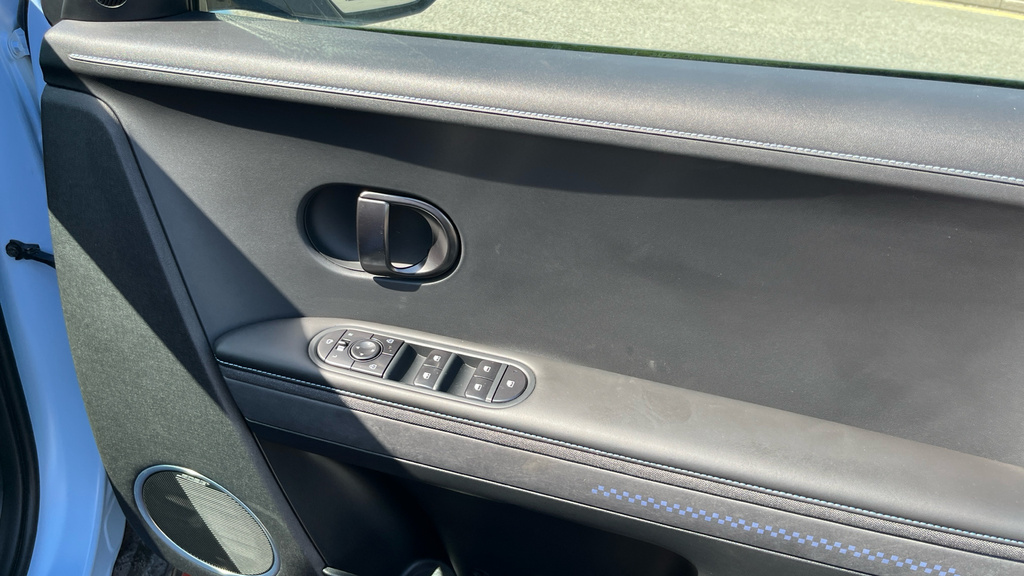 Hyundai Ioniq 5 Premium Grey #38