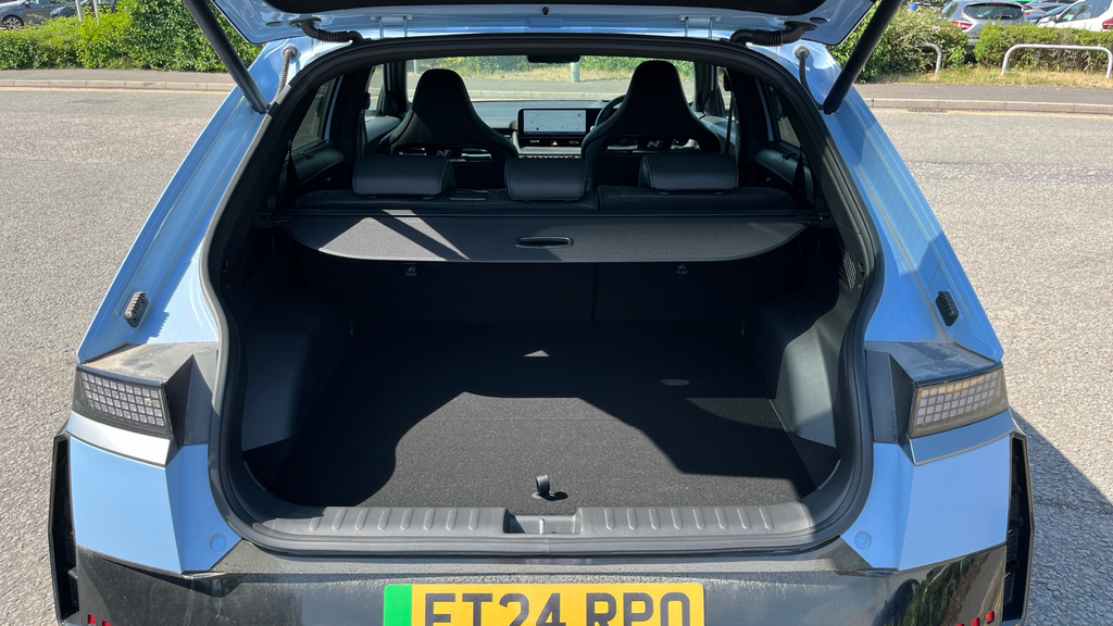 Hyundai Ioniq 5 Premium Grey #22