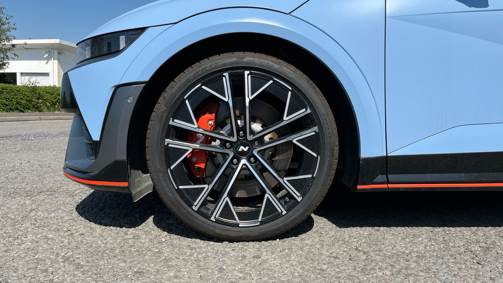 Hyundai Ioniq 5 Premium Grey #24