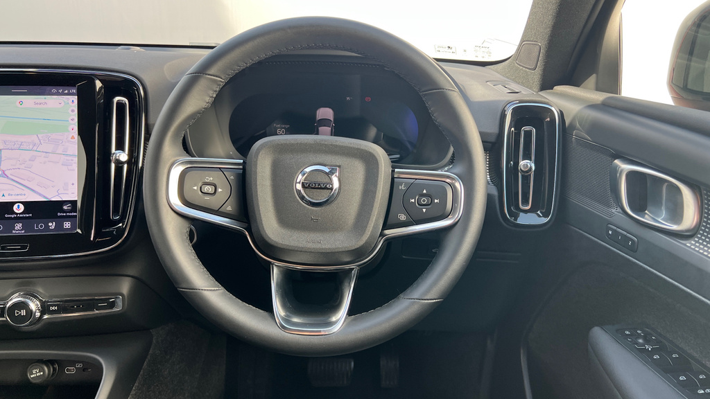 Volvo XC40 Ultimate, B4 Mild Hybrid, Dark Blue #25