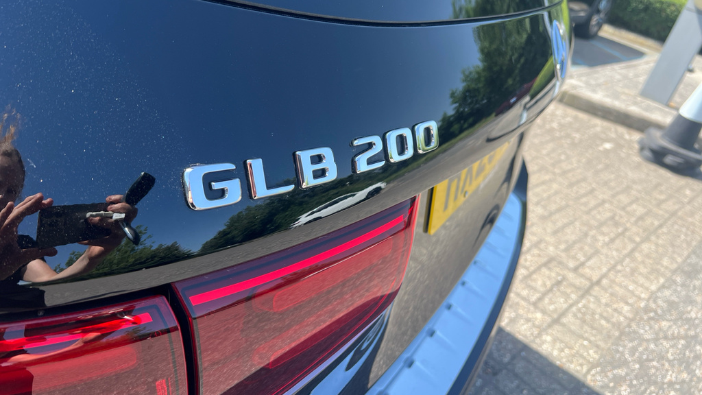 Mercedes-Benz GLB Class Glb 200 Amg Line Premium 7G-tronic Black #34