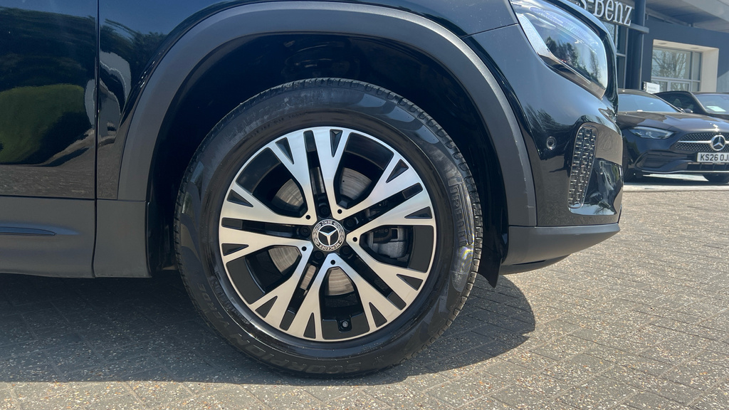 Mercedes-Benz GLB Class Glb 200 Amg Line Premium 7G-tronic Black #29