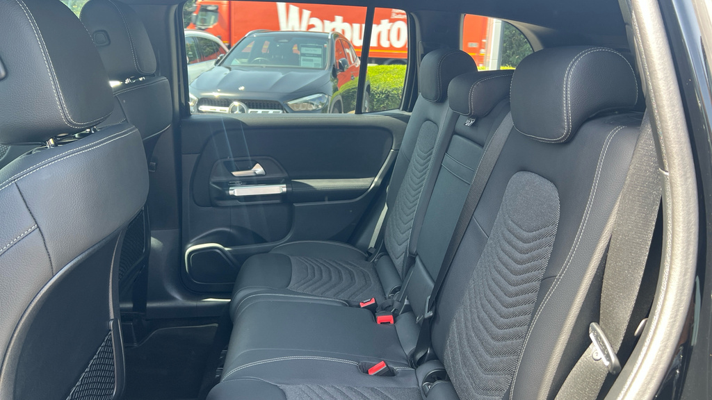 Mercedes-Benz GLB Class Glb 200 Amg Line Premium 7G-tronic Black #23