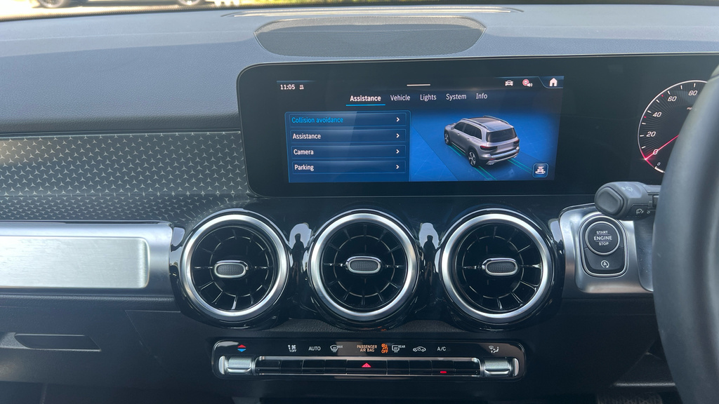 Mercedes-Benz GLB Class Glb 200 Amg Line Premium 7G-tronic Black #47