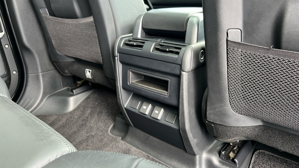 Land Rover Defender 3.0 D250 Xs Edition 110 Vat Qualifyingap Black #37