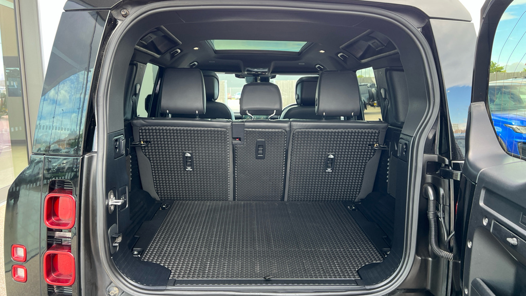 Land Rover Defender 3.0 D250 Xs Edition 110 Vat Qualifyingap Black #18