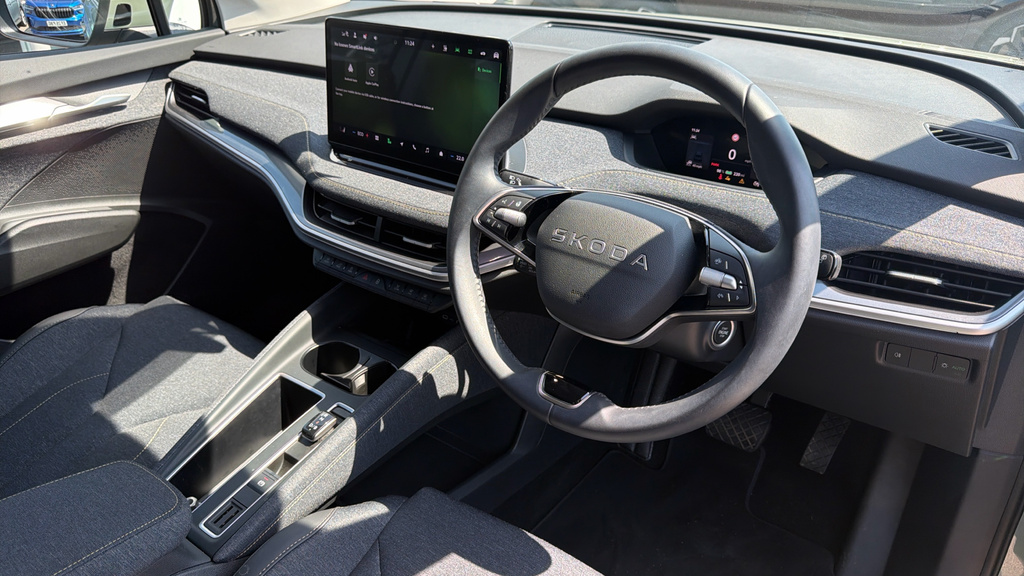 Skoda Elroq Sportline Black #9