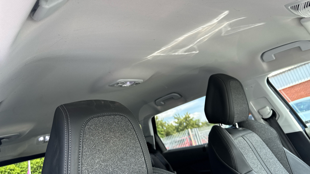 Peugeot 5008 Allure Green #33