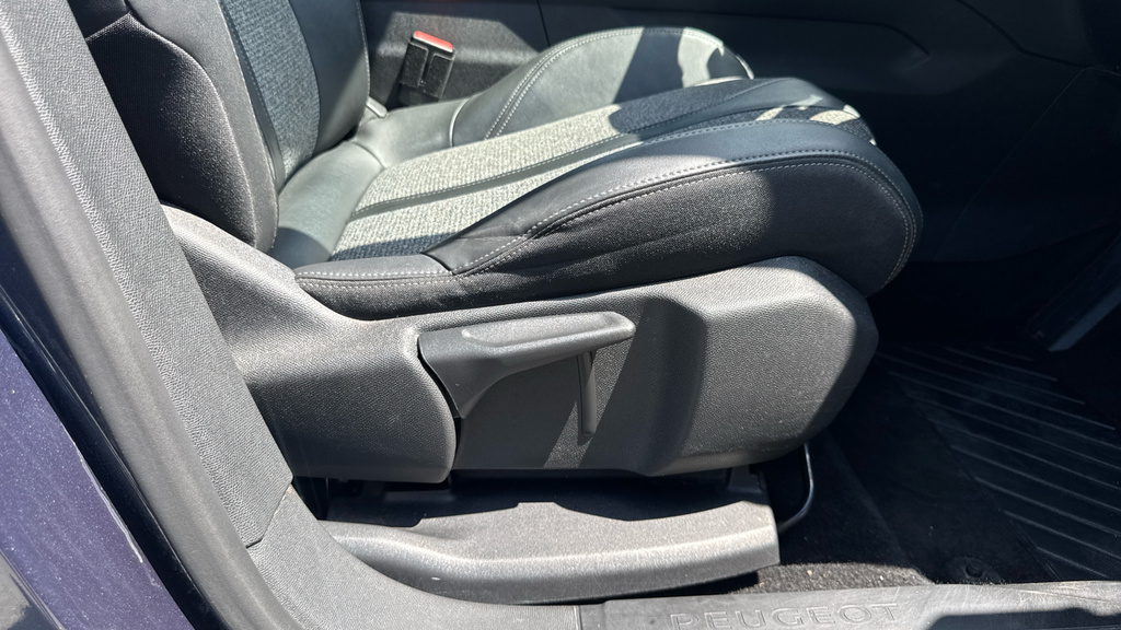 Peugeot 5008 Allure Green #34