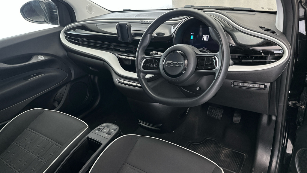 Fiat 500E 42Kwh La Prima By Bocelli Black #10