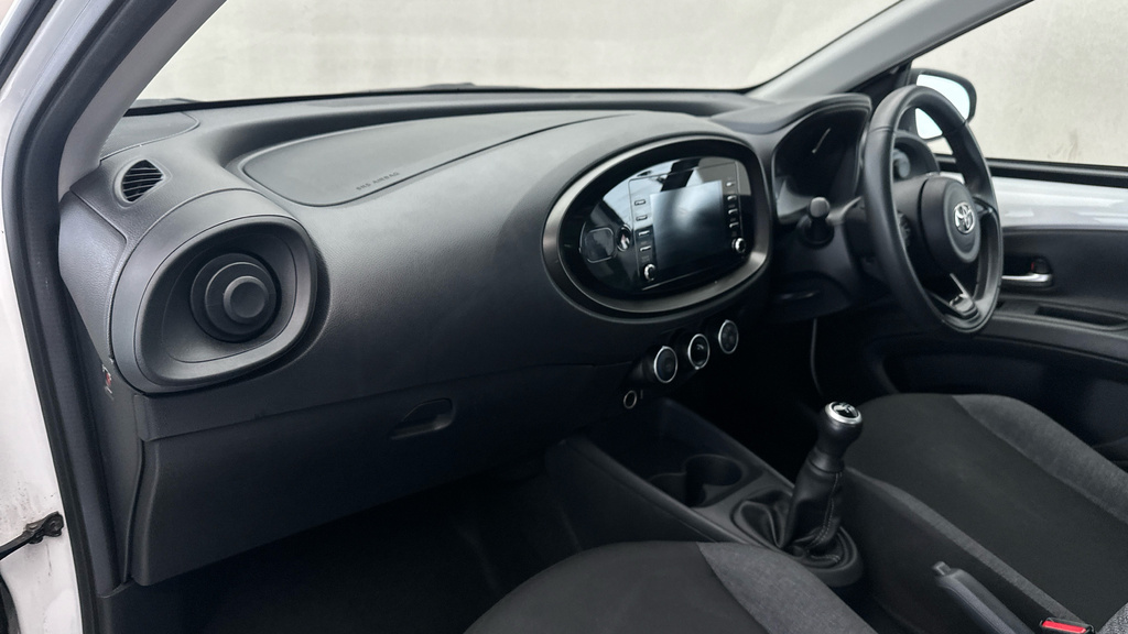 Toyota Aygo X Exclusive Blue #10