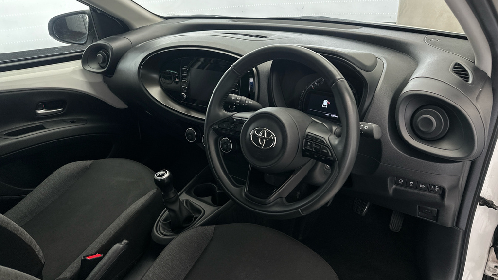 Toyota Aygo X Exclusive Blue #9