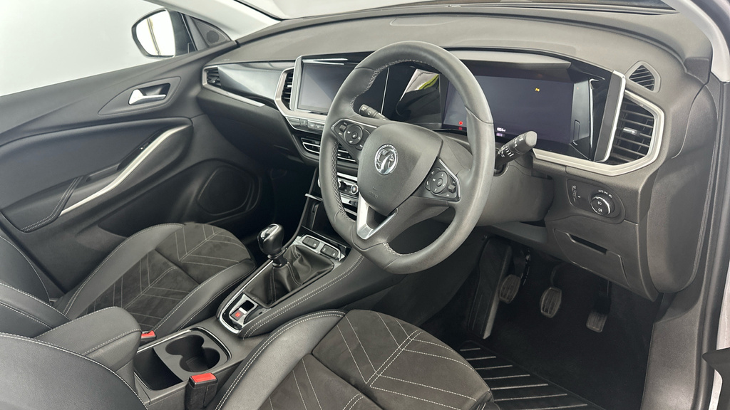 Vauxhall Grandland Ultimate Turbo Grey #9