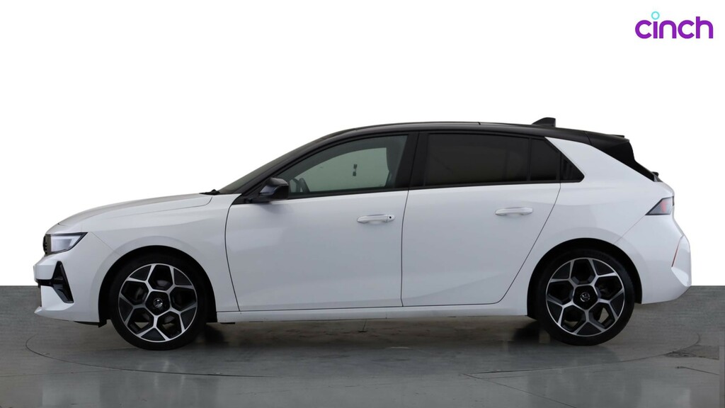Vauxhall Astra Astra-e 54Kwh Ultimate Sports Tourer Red #9