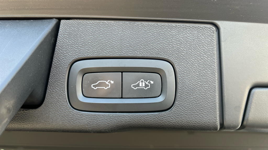 Volvo XC60 Xc60 Inscription Expression T6 Recharge Awd Grey #39