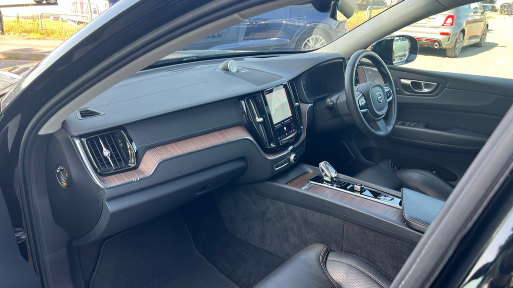 Volvo XC60 Xc60 Inscription Expression T6 Recharge Awd Grey #10
