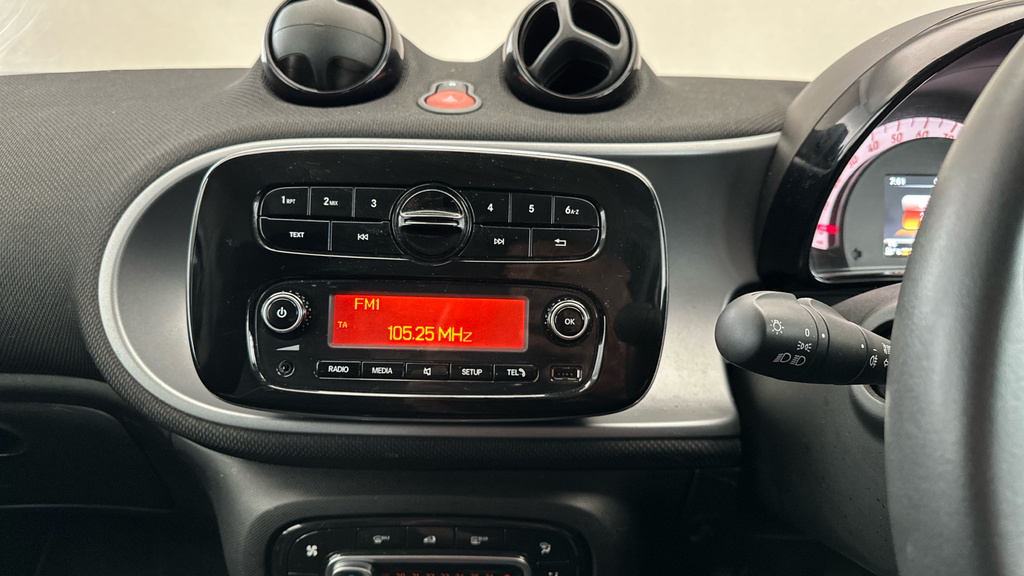 Smart Fortwo Coupe 60Kw Eq Prime Premium 17Kwh Black #15
