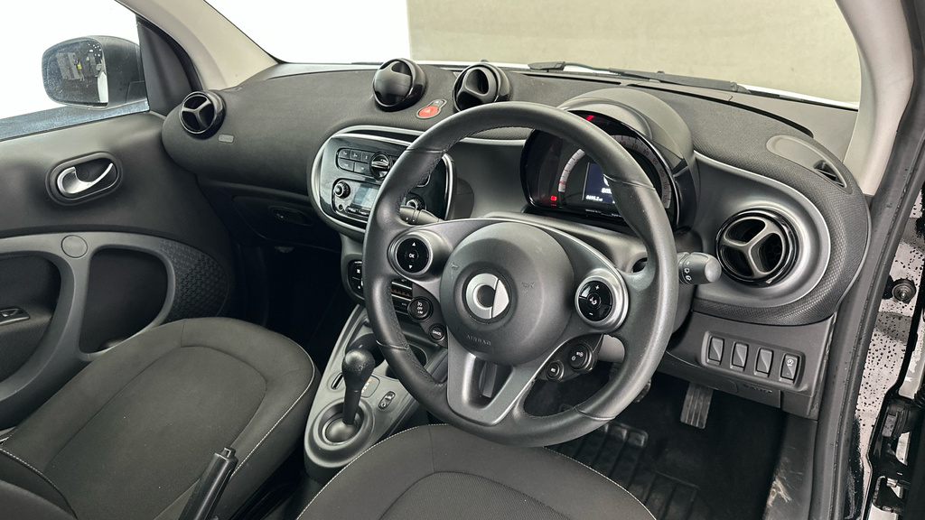 Smart Fortwo Coupe 60Kw Eq Prime Premium 17Kwh Black #9