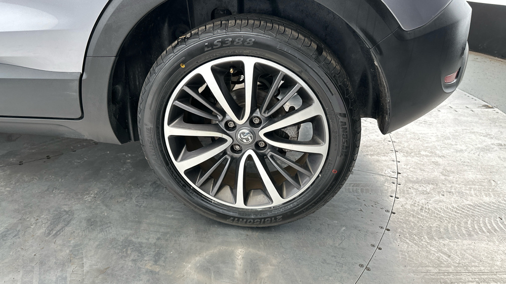 Vauxhall Crossland X 1.2T 110 Griffin 6 Spd Start Stop White #22