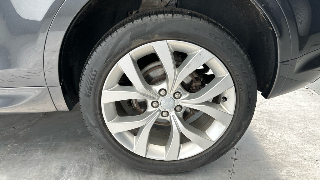 Land Rover Discovery Sport R-dynamic Se White #25