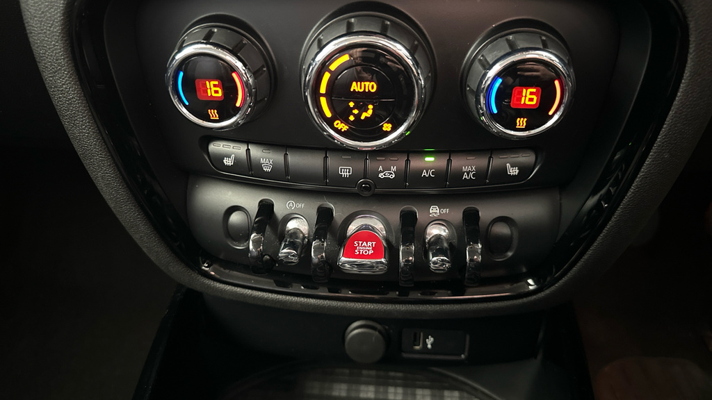 Mini Clubman 1.5 Cooper Classic 134 Bhp Grey #17